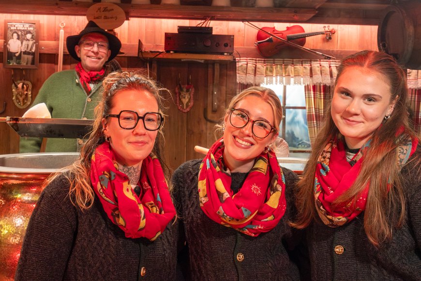 Feuerzangenbowle auf dem Lamberti-Markt 2025. Foto: Sascha Stüber