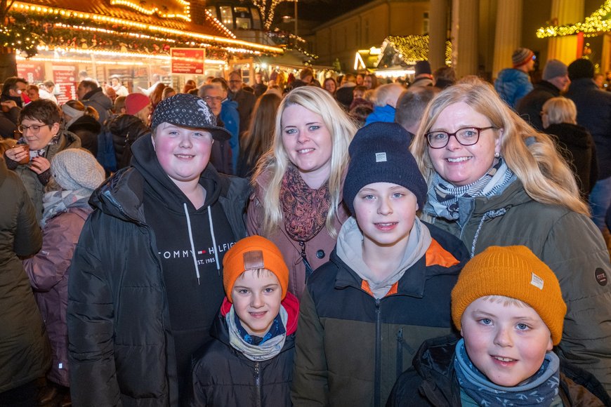 Eine Besuchergruppe auf dem Lamberti-Markt 2025. Foto: Sascha Stüber