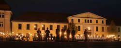 Großer Zapfenstreich auf dem Oldenburger Pferdemarkt am 20.10.2006 anlässlich 50 Jahre Bundeswehrstandort Oldenburg. Foto: Stadt Oldenburg