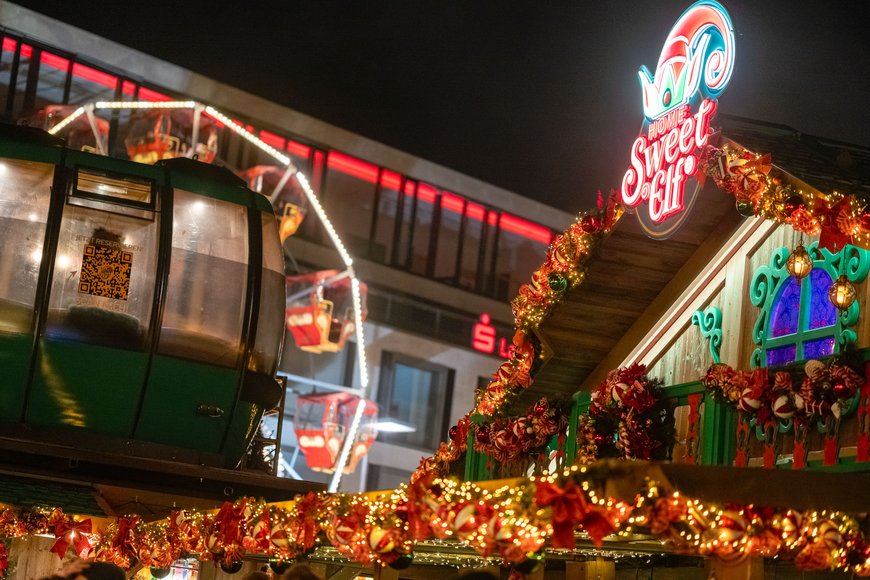 Die Feuerzangenbowle „Home Sweet Elf“ auf dem Lamberti-Markt 2025. Foto: Sascha Stüber