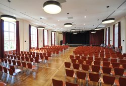 Aula Herbartgymnasium. Foto: Droste Droste & Urban Architekten BDA