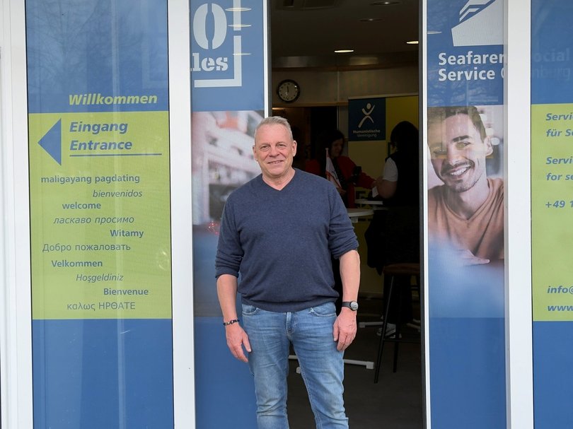 Jürgen Steinecke vor dem Club 50 Miles in der Cloppenburger Straße. Foto: Stadt Oldenburg  