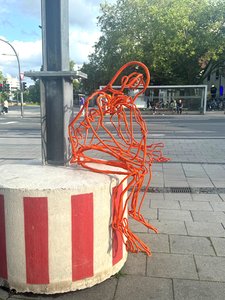 Insa Winkler, Avatar III, Plastik, Baustahl, 2026. Foto: Insa Winkler