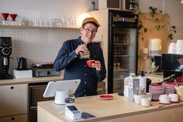 Die Käthe Kaffeerösterei gewann den Klima-Innovationspreis „klip26“ der Wirtschaftsförderung in der Kategorie „Kleine Unternehmen“. Foto: Bonnie Bartusch
