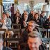 Vorschau: Die rechte Seite des Publikums applaudiert. Foto: Florian Skupin