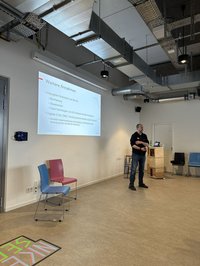 Jens Büscher bei seinem Vortrag. Foto: Johanna Pohl