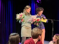 Henriette Dyckerhoff und Hatice Karagöl, die Leiterinnen des Schreibprojekts. Foto: Literaturhaus Oldenburg