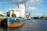 1,134 Millionen Tonnen Güter wurden 2023 im Oldenburger Hafen umgeschlagen. Quelle: Stadt Oldenburg. Foto: Mittwollen und Gradetchliev