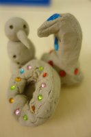 Einige der „Seelenschmeichler“ für den KinderKunstAutomaten. Foto: Stadt Oldenburg