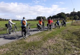 Eine Radtour des inForums mit der Haaren-Wasseracht führt entlang der Südbäke bis zur Ofenerdieker Bäke und informiert zum Wassermanagement. Foto: privat