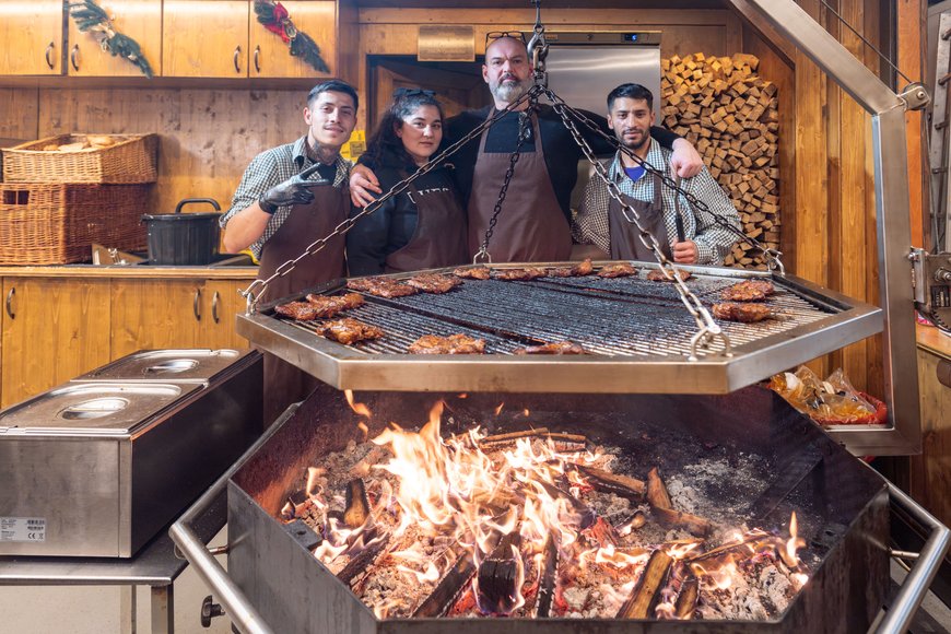 Das Grill Haus von Manuela Meyer auf dem Lamberti-Markt 2025. Foto: Sascha Stüber
