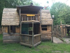 Große Holzhütte. Foto: Stadt Oldenburg Große Holzhütte. Foto: Stadt Oldenburg
