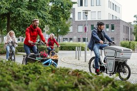 Fahradfahrende mit und ohne Lastenrad. Foto: Mittwollen und Gradetchliev